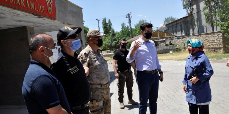 Çeşitli illerden 50 muhtar Türkiye Muhtarları El Ele Projesi kapsamında Çukurca