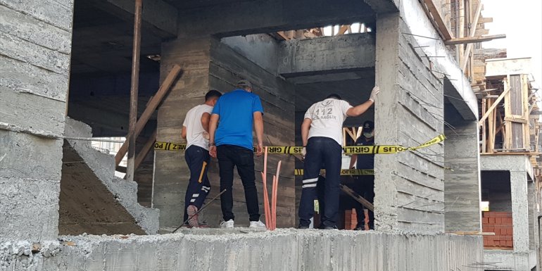 Erzincan'da bir inşaat bekçisi inşaatın asansör boşluğunda ölü bulundu