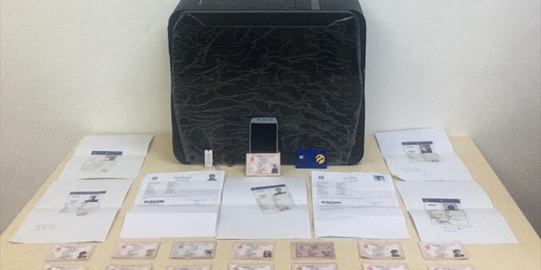 Erzincan'da evrakta sahtecilik yaptıkları iddiasıyla 6 Afgan'ın hesaplarındaki para donduruldu