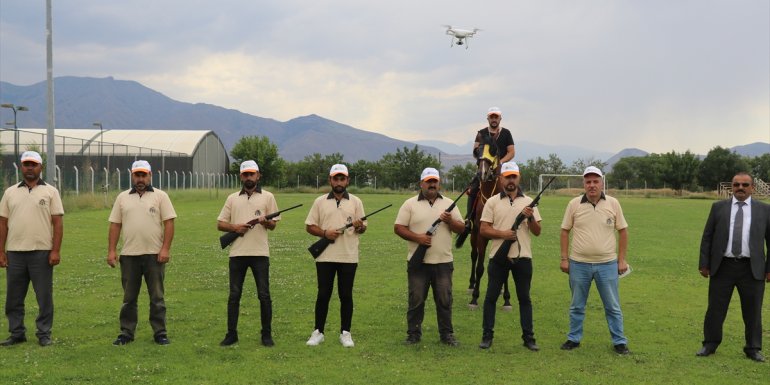 Erzincan'da kaçan kurbanlıklar drone ile takip edilip ATV yardımıyla yakalanacak