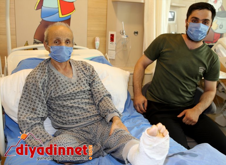 Şeker hastasının yanan ayağı, Erzurum Şehir Hastanesinde kesilmekten kurtarıldı