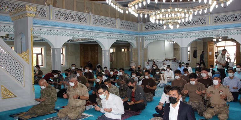 Hakkari'de 15 Temmuz şehitleri için mevlit okutuldu