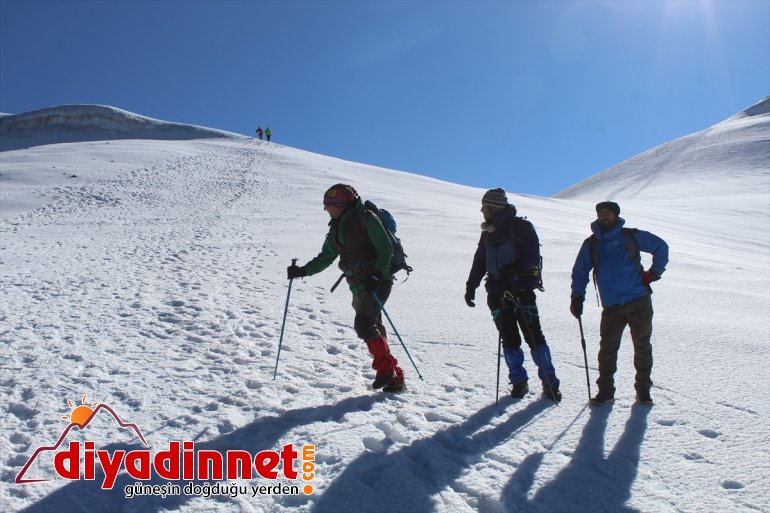 eteklerinde kazanca destekle köylüler, dönüştürdü IĞDIR Dağı lojistik - tırmanış Ağrı turizmini 18