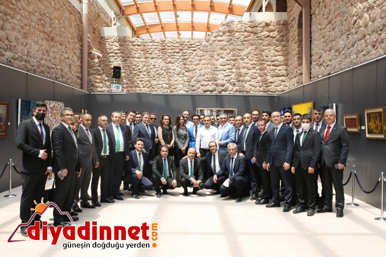 İtalyan ressamların eserleri, tarihi İshak Paşa Sarayı