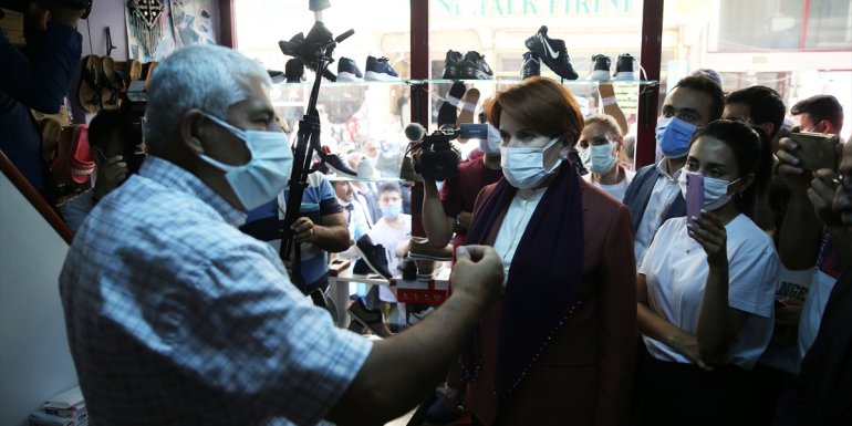 İYİ Parti Genel Başkanı Akşener, Malatya'nın Doğanşehir ve Akçadağ ilçelerinde esnafı ziyaret etti: