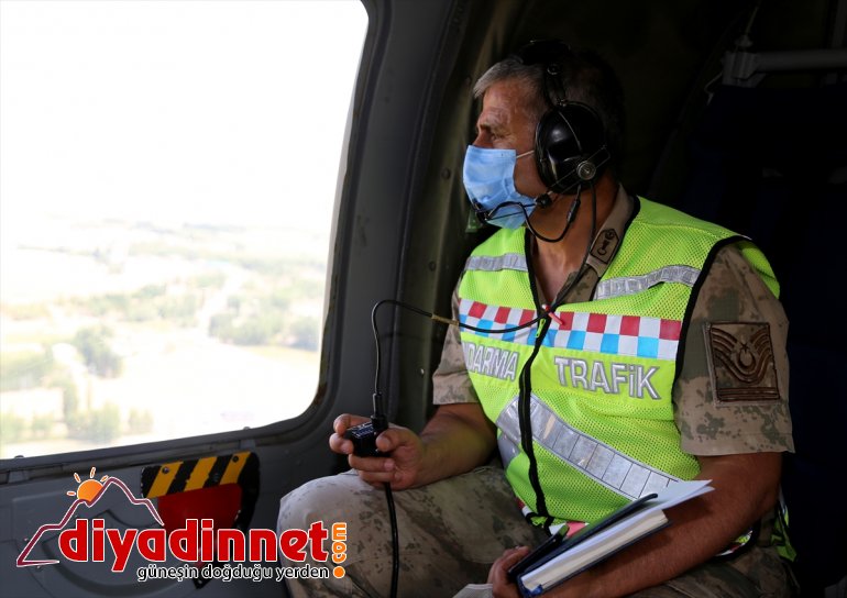 bayram Jandarma denetledi kara yolundaki trafiğini helikopterle Erzurum-Artvin 3