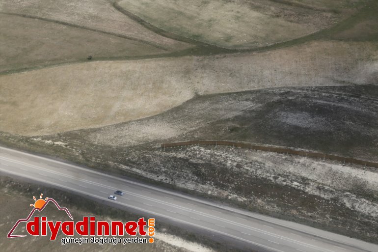 yolundaki trafiğini Jandarma bayram kara Erzurum-Artvin helikopterle denetledi 5