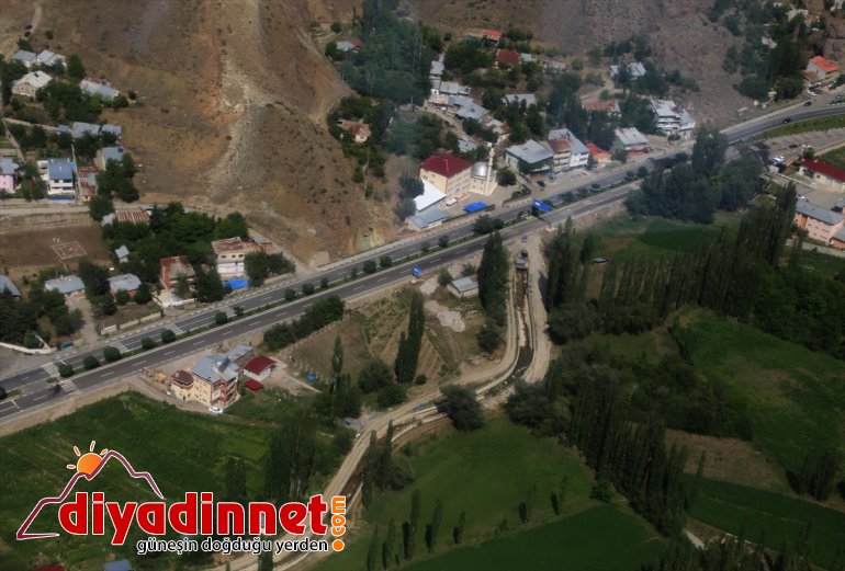 trafiğini denetledi bayram kara Erzurum-Artvin yolundaki helikopterle Jandarma 7