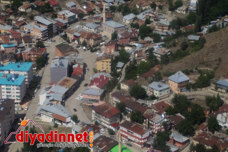 yolundaki trafiğini bayram kara Erzurum-Artvin helikopterle Jandarma denetledi 8