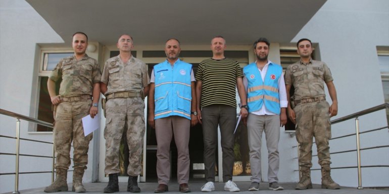 Malazgirt'te Mehmetçik'ten Türkiye Diyanet Vakfı'na kurban bağışı