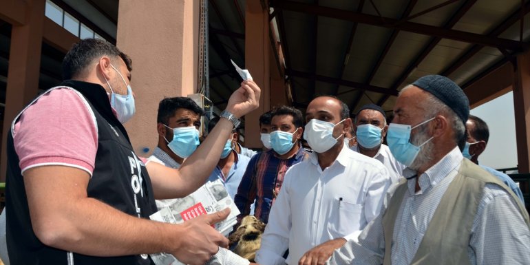 Muş'ta polis ekipleri, besiciler ile vatandaşları "sahte para"ya karşı uyardı