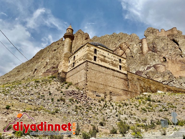 Osmanlı mimarisinin eşsiz örneği: İshak Paşa Sarayı3