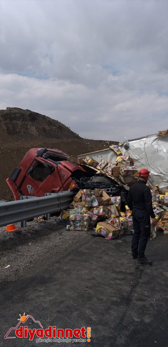çarpıştığı kazada AĞRI kişi öldü - tırın 1 2 2