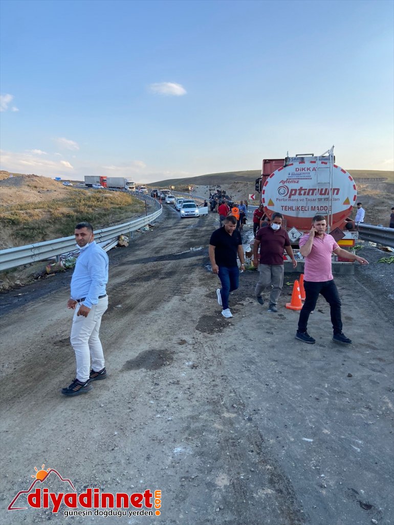 tırın öldü AĞRI çarpıştığı kazada 2 - kişi 1 4