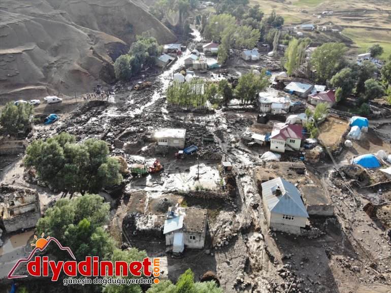 ev Taşlıçay zarar Gözucu selde - gördü ilçesine AĞRI ahırlar bağlı ve köyünde yaşanan 18