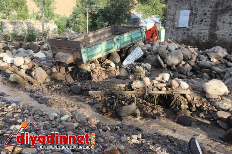 yaşanan zarar ve ahırlar Taşlıçay bağlı selde - AĞRI Gözucu gördü ev ilçesine köyünde 3