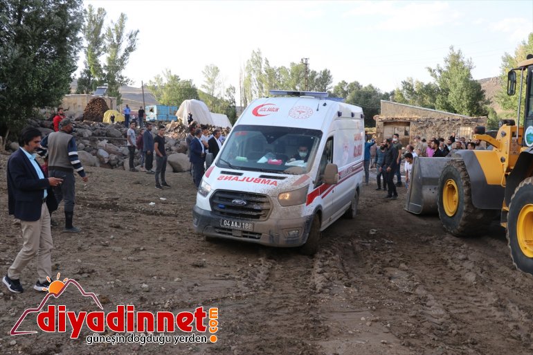 Gözucu gördü Taşlıçay ilçesine köyünde - selde ve yaşanan bağlı ahırlar AĞRI ev zarar 6