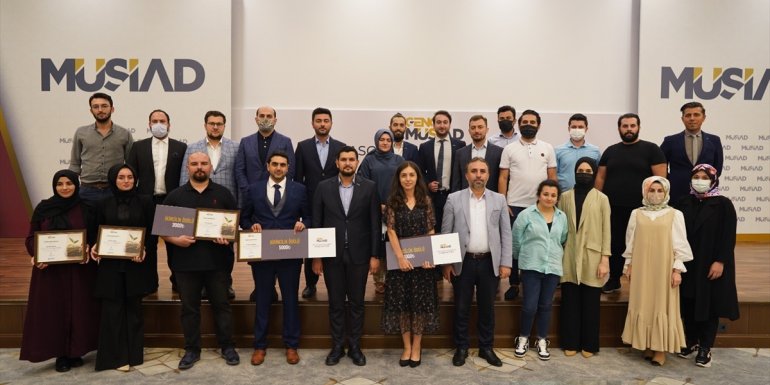 Ayasofya Kurmaca Hikaye Yarışması'nın kazananları belli oldu