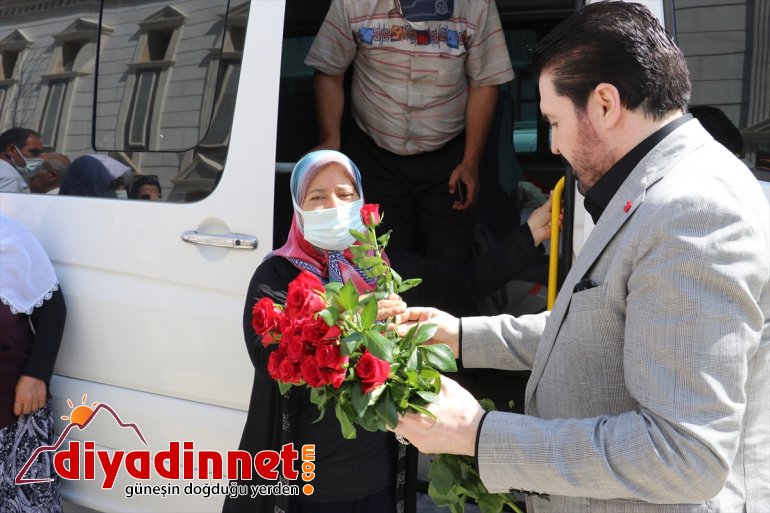 Diyarbakır annelerinden "Beyaz Yürüyüş"e hazırlanan Ağrı Belediyesine teşekkür ziyareti