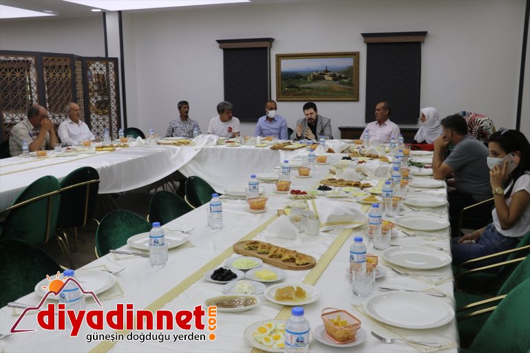 Beyaz Diyarbakır Yürüyüşe teşekkür Belediyesine ziyareti annelerinden hazırlanan Ağrı 6