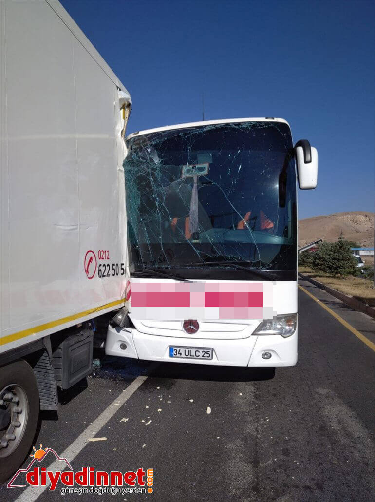 tıra otobüsü yaralı Erzincan