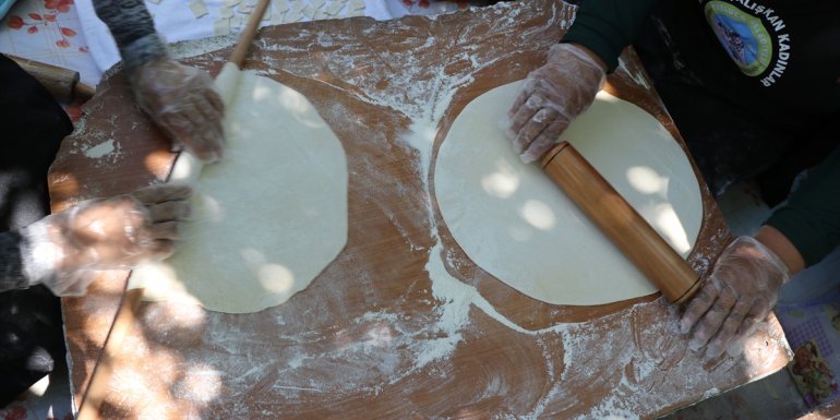 Asırlık lezzetler "hamarat ev hanımlarına" gelir kapısı oldu