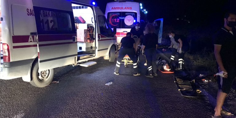 Malatya'da 2 otomobil çarpıştı: 1 ölü, 2 yaralı