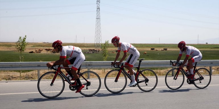 Muş'ta Türkiye Bisiklet Şampiyonası düzenlendi