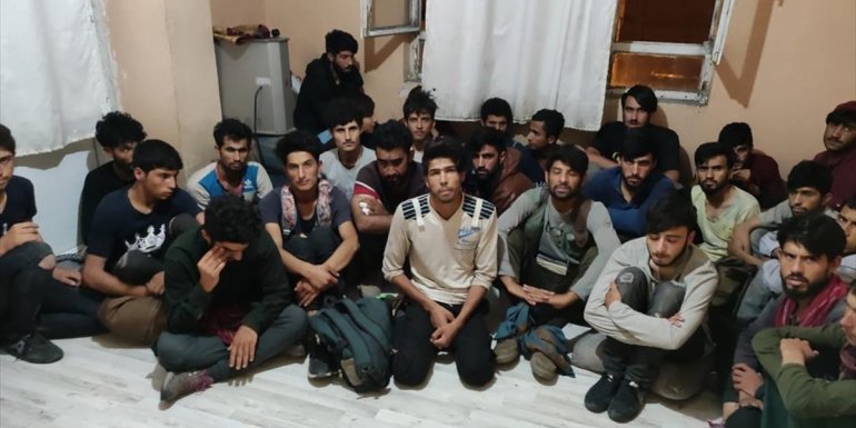 Van'da 78 düzensiz göçmen yakalandı