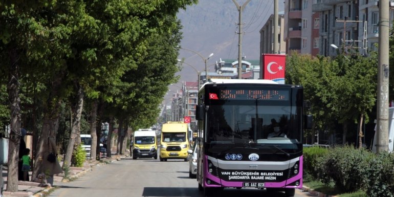 Van'da 21 yeni güzergahta toplu taşıma seferleri başlatıldı