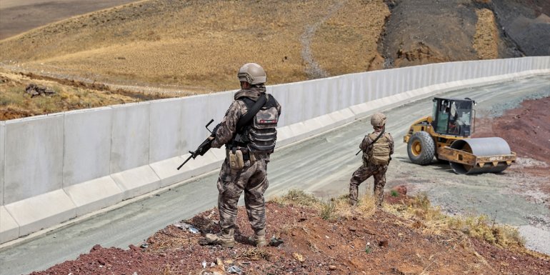 Van-İran sınırı gece gündüz kontrol altında tutuluyor