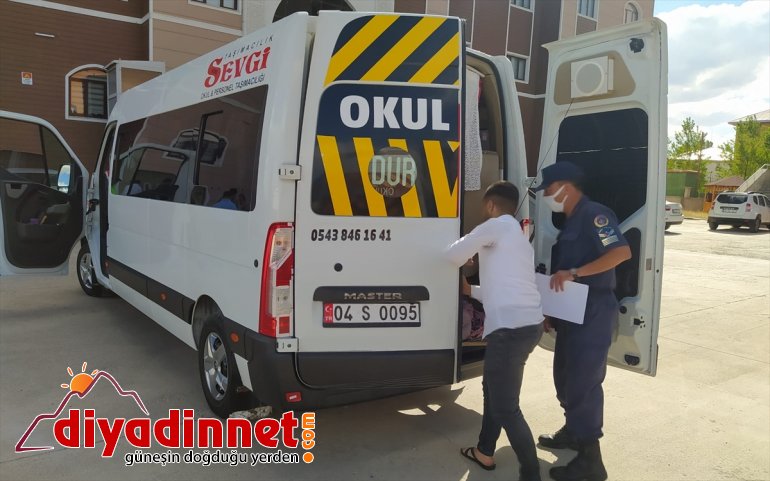 ekipleri araçlarını jandarma öğrenci Ağrı