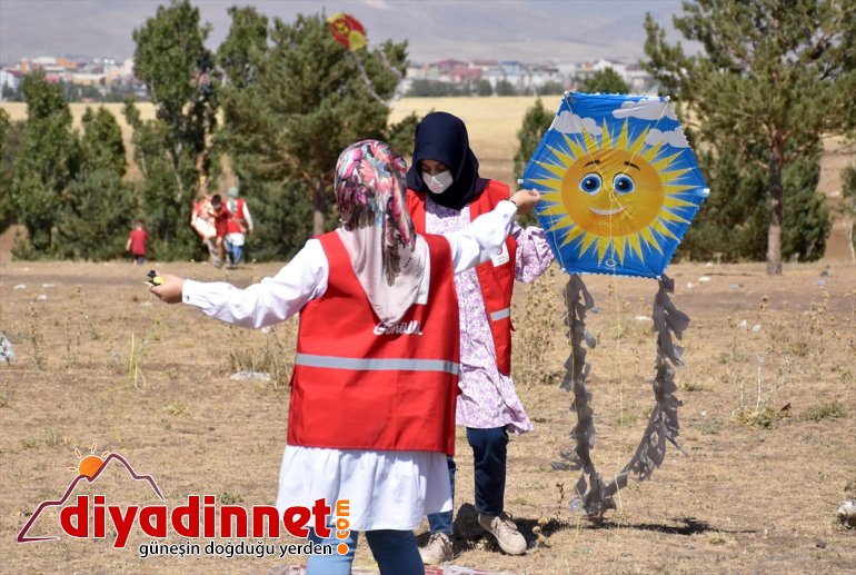 öksüz buluştu Ağrı