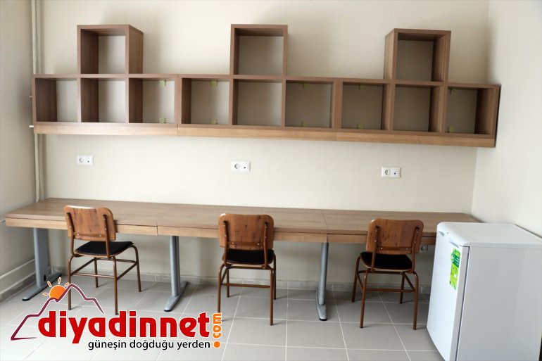 ağırlamak üniversite - öğrencilerini gün devlet yurtları sayıyor AĞRI için 18