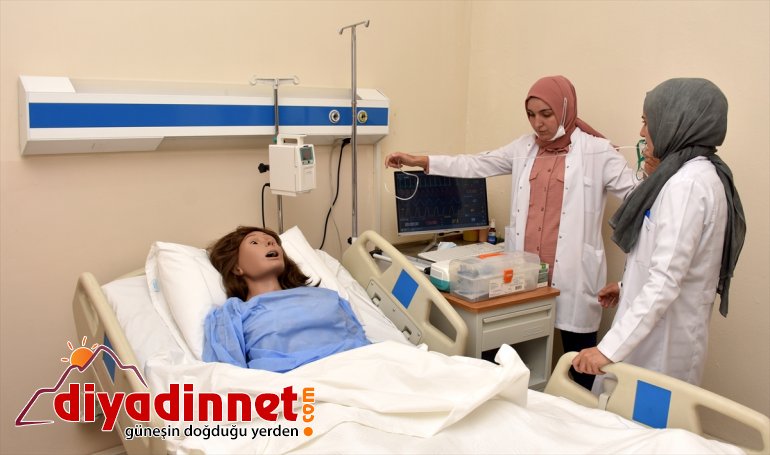 mesleklerine başlayacak eğitimiyle AĞRI - sağlıkçıları, simülasyon daha deneyimli Geleceğin 3