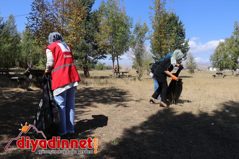temizliği AĞRI çevre yaptı Gönüllüler - 1