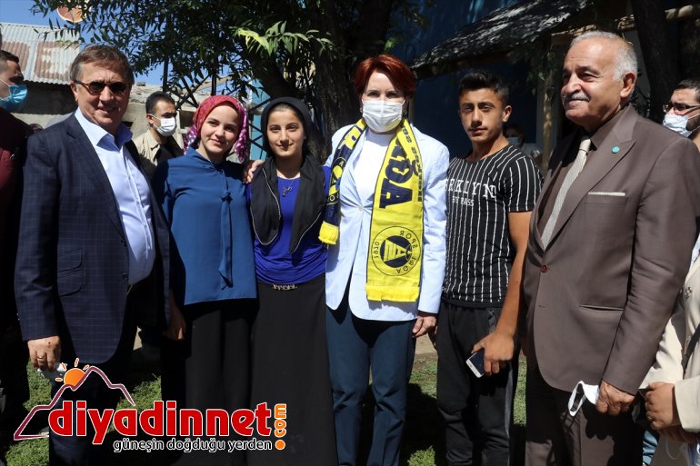 ziyaret Parti esnafı Akşener AĞRI İYİ - Başkanı Genel etti 6