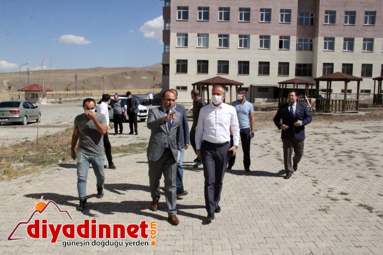 Ağrı Milli Eğitim Müdürü Kökrek, Tutak İlçesindeki okulları inceledi1