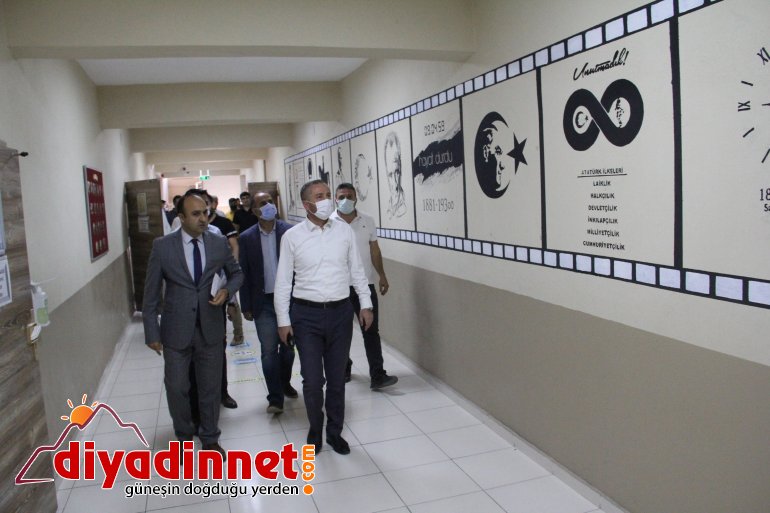 Ağrı Milli Eğitim Müdürü Kökrek, Tutak İlçesindeki okulları inceledi3