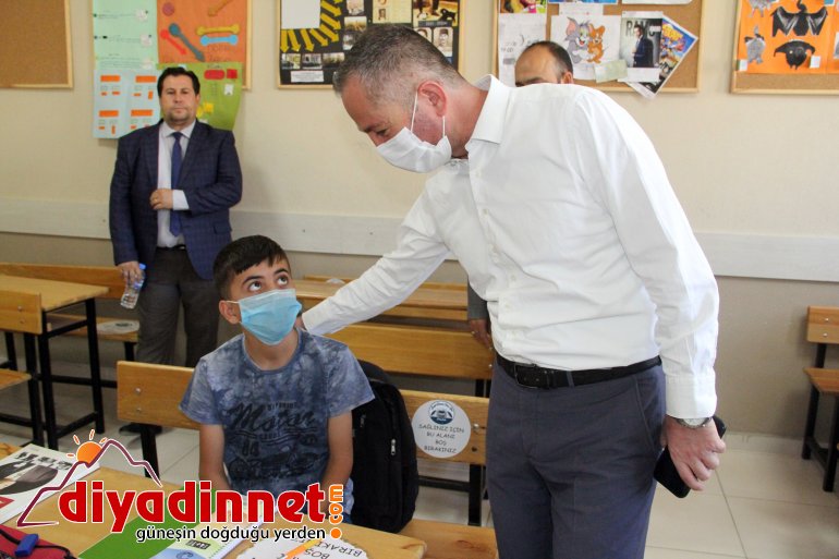 Ağrı Milli Eğitim Müdürü Kökrek, Tutak İlçesindeki okulları inceledi4