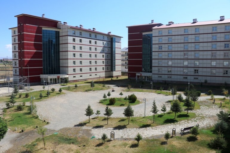 Ağrıda yurtlar öğrenciler için hazırlanıyor2