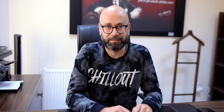 Yağışlar azalınca Çıldır Gölü'nde su seviyesi düştü