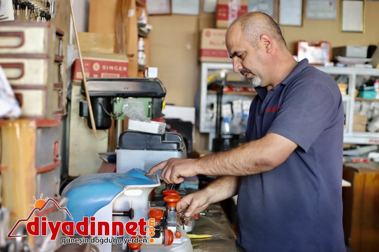 Asırlık baba mesleğini anlatırken gözyaşlarına boğuldu2