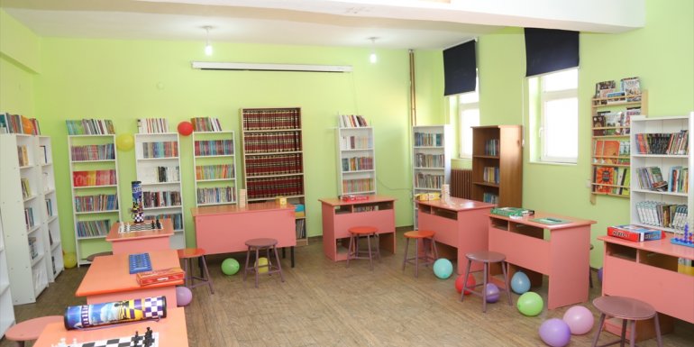 Başkale'de atıl durumdaki sınıf kütüphaneye dönüştürüldü