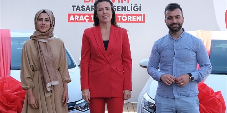 Birevim Tasarruf Şenliği kampanyasının talihlileri hediyelerini aldı1