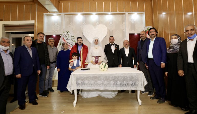 Bulduğu 70 bin lira değerindeki altınları sahibine teslim etti1