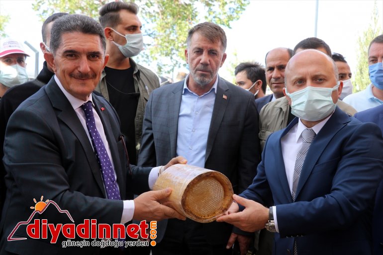 4. Devlet geven Bal tanıtıldığı yüksek başladı Festivali üretilen rakımda balının desteğiyle Ağrı 3