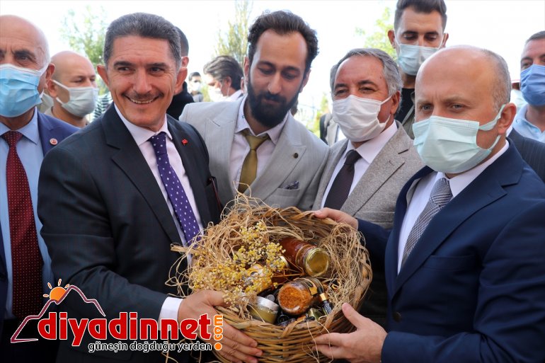 Bal tanıtıldığı üretilen Festivali desteğiyle balının geven Ağrı rakımda Devlet 4. yüksek başladı 5