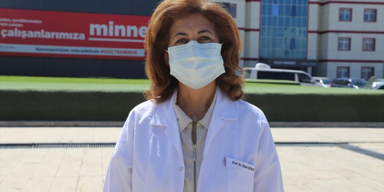Enfeksiyon uzmanı Prof. Dr. Özkurt'tan okullarda 'hijyen ve maske kuralına dikkat' uyarısı: