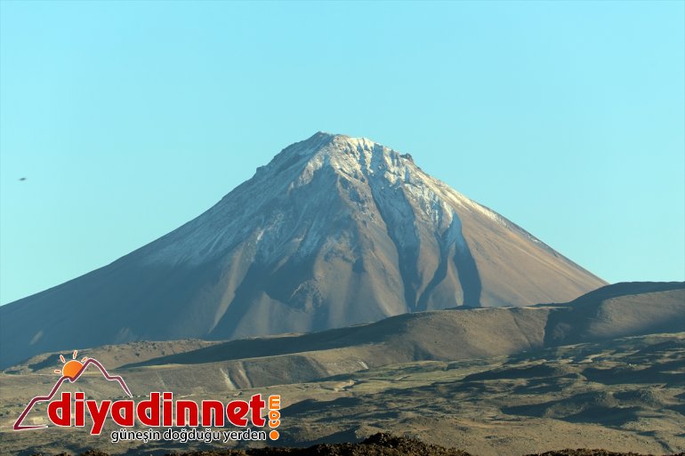 Ağrı IĞDIR - yeniden karla kaplandı zirvesi Dağı